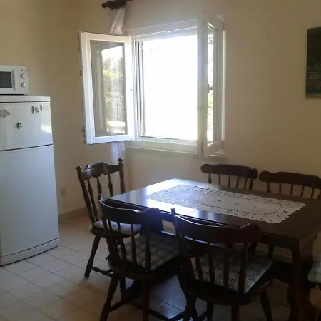 Dora Tatil Evi Splitska