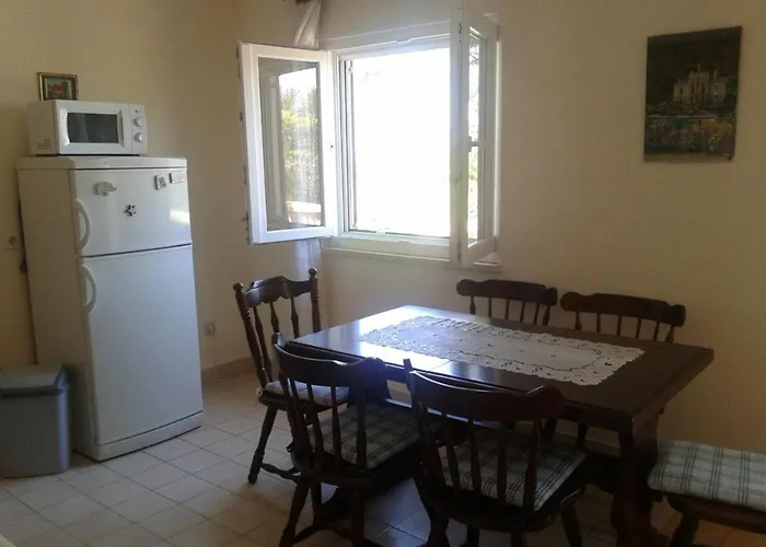 Dora Tatil Evi Splitska
